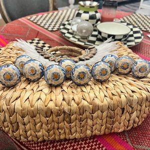 10 Anthropologie Knobs Venetian